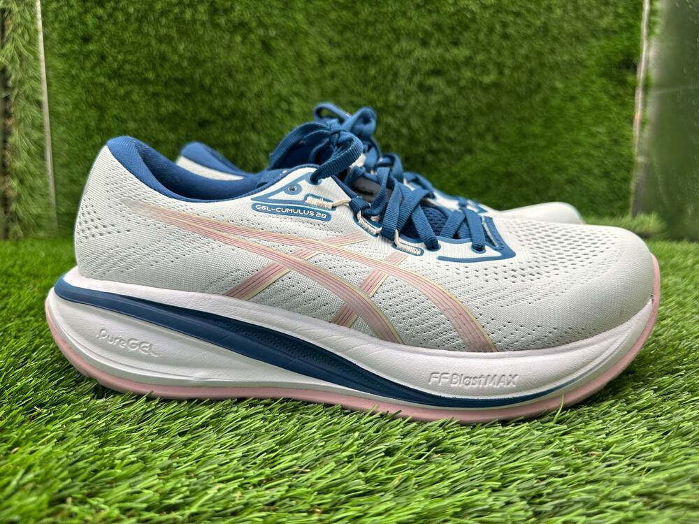 Asics GEL-Cumulus 28 1012C096 Athletic Sneaker Women's 8.5 Gray Mesh Running